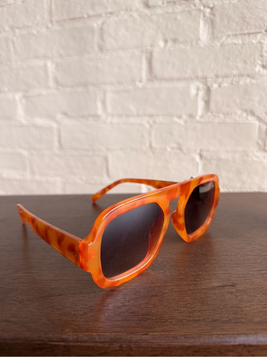 Women’s Bronze Snake Tortoiseshell Sunglasses 13138-C8 LIGHT TORT main image 4